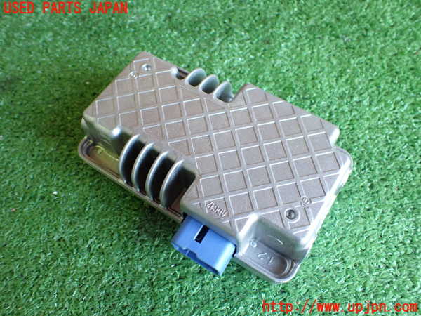 2UPJ-91276525]レジアスエース(ハイエース200系)(KDH206V) 4型 SGL アンプ 純正 中古_m0002.jpg