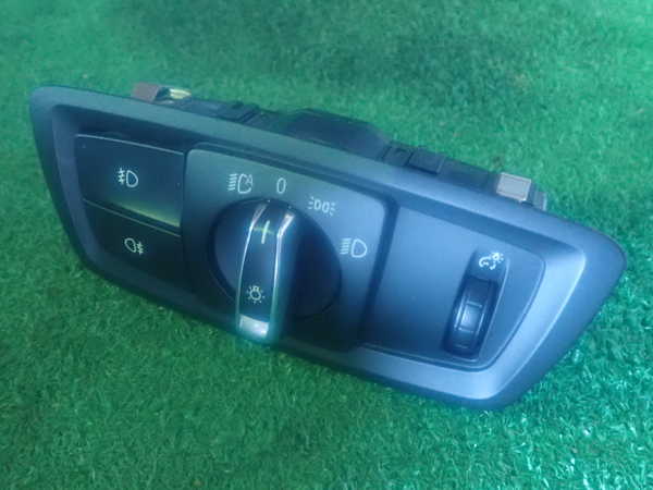 2UPJ-91286285]BMW X1 (HS20) F48系 ライトスイッチ 中古_m0002.jpg