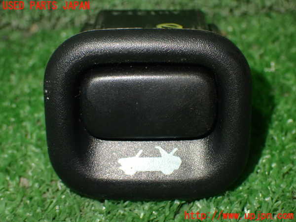1UPJ-91486306]S2000(AP2)スイッチ1（トランク） 中古【参考情報（適合保証無）：API】_m0001.jpg