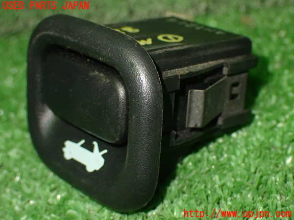 1UPJ-91486306]S2000(AP2)スイッチ1（トランク） 中古【参考情報（適合保証無）：API】_m0002.jpg