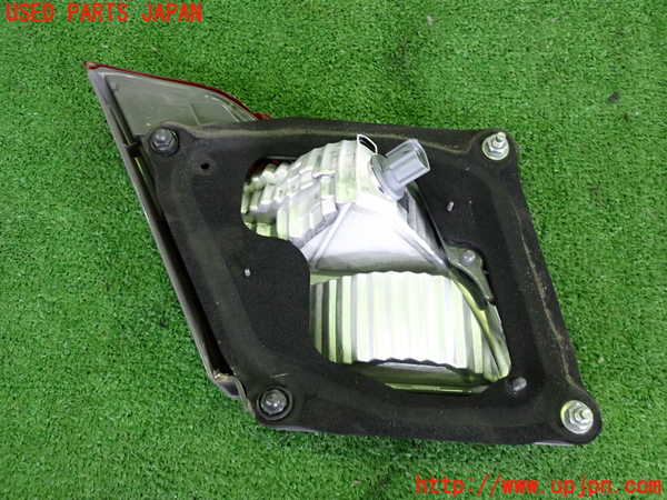 2UPJ-91531550]シーマ(HGY51)右リアフィニッシャー 中古_m0002.jpg