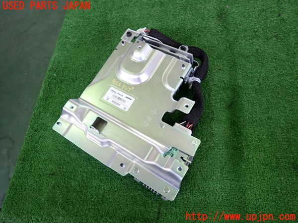 2UPJ-91536525]シーマ(HGY51)アンプ 中古_m0002.jpg