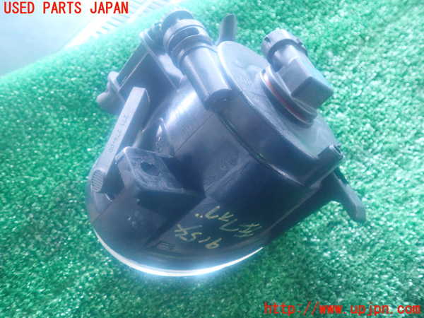 2UPJ-91541182]アウディ・Q5(8RCDNF)左フォグ 中古_m0002.jpg