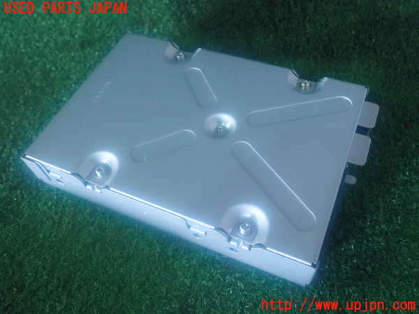 2UPJ-91546147]アウディ・Q5(8RCDNF)コンピューター2 (リアビューカメラ) 中古_m0002.jpg