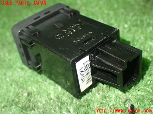 1UPJ-91556308]エルグランド E52系(PE52)スイッチ3 (VSC OFF) 中古_m0003.jpg