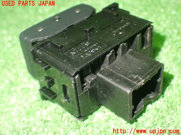 1UPJ-91556310]エルグランド E52系(PE52)スイッチ5 (パワードア) 中古_m0003.jpg