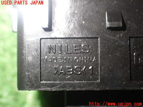 1UPJ-91556310]エルグランド E52系(PE52)スイッチ5 (パワードア) 中古_m0004.jpg