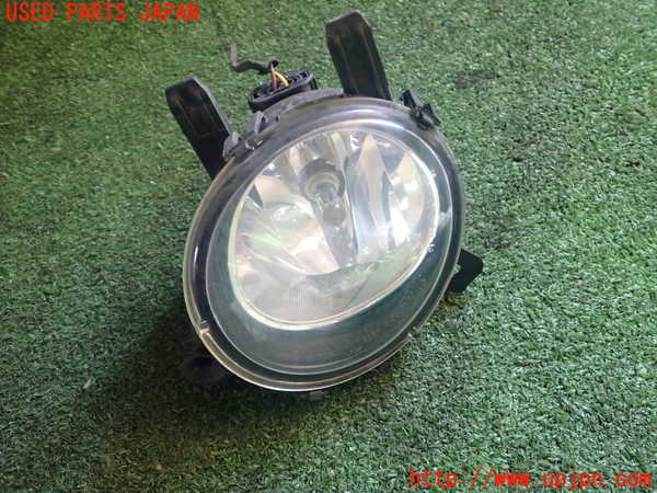 1UPJ-91621180]BMW 218d アクティブツアラー(2C20 F45)右フォグ 中古_m0001.jpg
