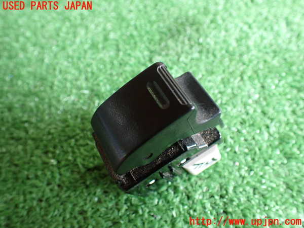2UPJ-91726245]レジアスエース　スーパーGL　SGL (ハイエース200系)(KDH205V)左前パワーウィンドウスイッチ 中古_m0001.jpg