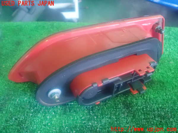 2UPJ-91731550]アルファロメオ・156 スポーツワゴン GTA(932BXB)右リアフィニッシャー 中古_m0002.jpg