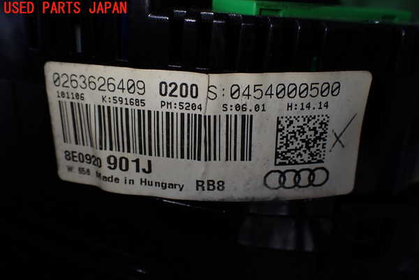 1UPJ-91986170]アウディ・A4(8EBWEF)スピードメーター 中古_m0003.jpg