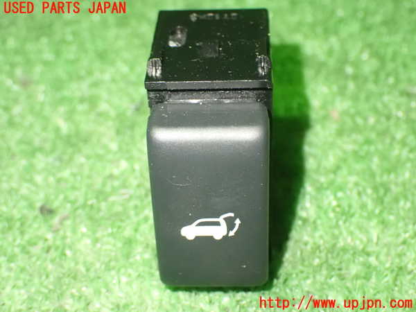 1UPJ-92016309]エルグランド(PE52)スイッチ4 (パワーリアゲート) 中古_m0001.jpg