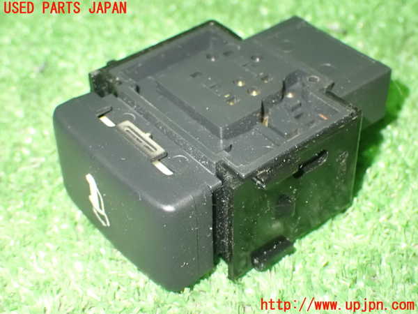 1UPJ-92016309]エルグランド(PE52)スイッチ4 (パワーリアゲート) 中古_m0002.jpg