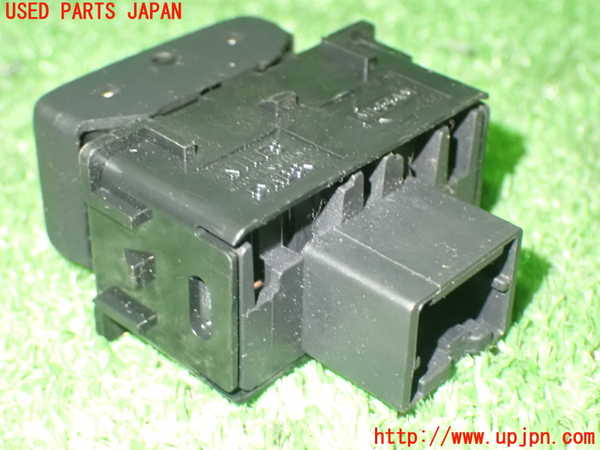 1UPJ-92016310]エルグランド(PE52)スイッチ5 (パワードア) 中古_m0003.jpg