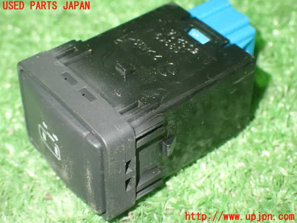 1UPJ-92266306]エルグランド(PE52 E52系)スイッチ1 (スライドドア) 中古_m0002.jpg