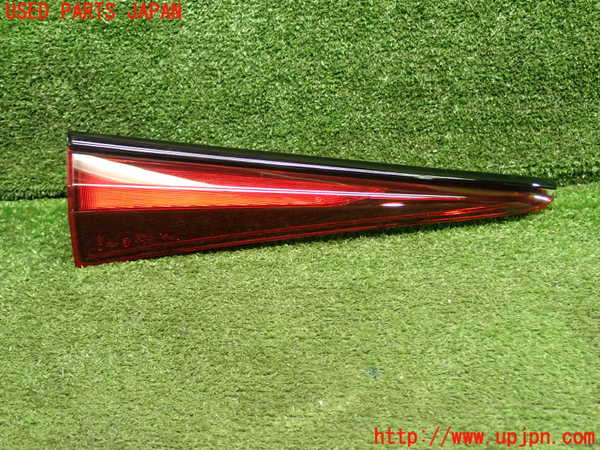 1UPJ-92271552]プリウス(ZVW51)左リアフィニッシャー 中古_m0001.jpg