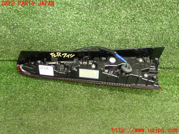 1UPJ-92271552]プリウス(ZVW51)左リアフィニッシャー 中古_m0002.jpg
