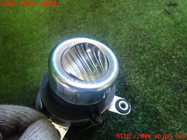 1UPJ-92581180]アバルト・595(31214T)右フォグ 中古 ジャンク部品取り_m0002.jpg