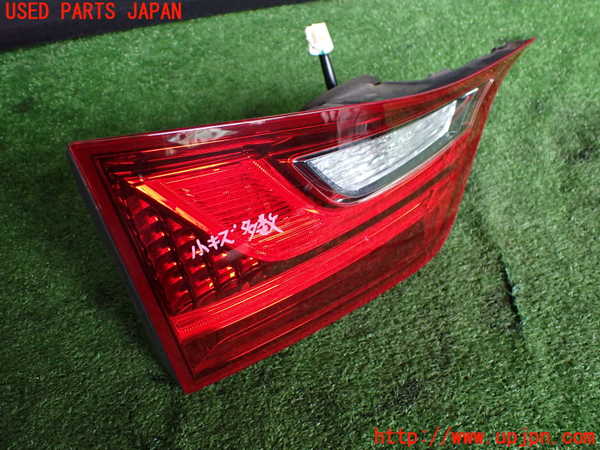 2UPJ-92881552]レクサス・GS450h(GWL10)左リアフィニッシャー 中古_m0001.jpg