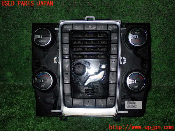 1UPJ-92956066]ボルボXC60(DB4204TXC)エアコンスイッチ1 中古_m0001.jpg