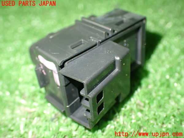 1UPJ-92956306]ボルボXC60(DB4204TXC)スイッチ1 (ロック) 中古_m0003.jpg