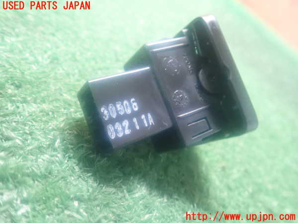 2UPJ-93126240]アバルト・500(312141)右パワーウィンドウスイッチ 中古_m0002.jpg