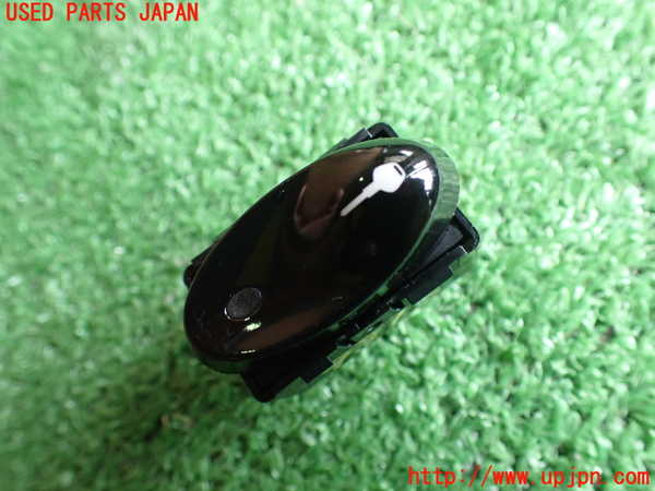 2UPJ-93136307]ポルシェ・911(99666)左ハンドル車 スイッチ2 (ドアロック) 中古_m0001.jpg