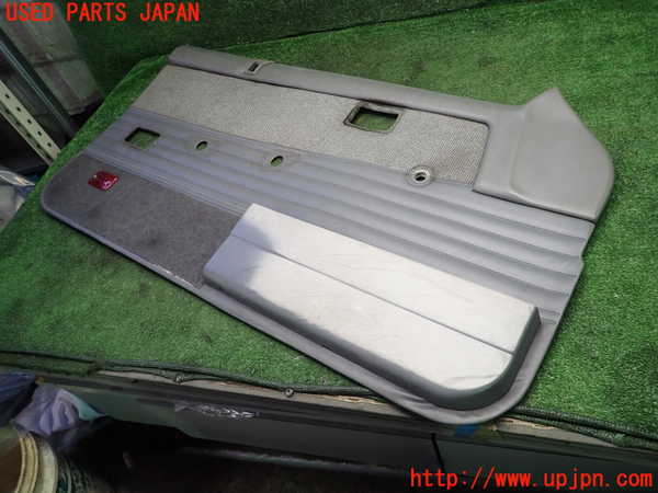 1UPJ-93161264]スカイライン 2ドアハードトップ 1982ｙ 前期(DR30)左ドア内張り 中古_m0002.jpg