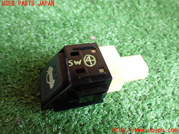 2UPJ-93236309]ロードスター(NCEC)スイッチ4 (トランクオープナー) 中古_m0002.jpg