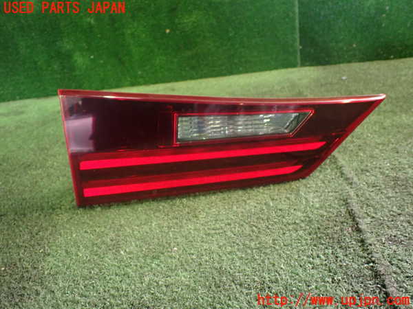 1UPJ-93251552]レクサス・IS300h(AVE30)左リアフィニッシャー 中古_m0001.jpg