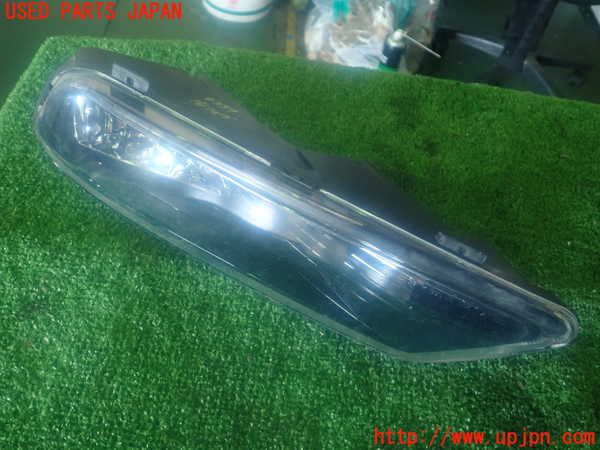 2UPJ-93391180]VW ゴルフ ヴァリアント(AUCHP)右フォグ 中古_m0001.jpg
