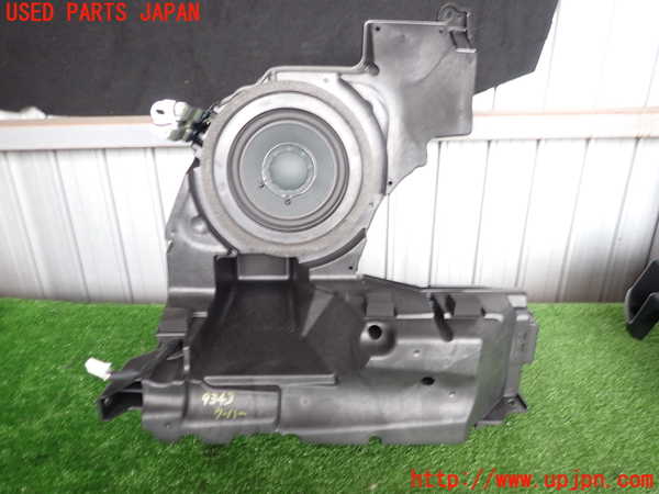 2UPJ-93436530]レクサス・CT200h(ZWA10)ウーハー 中古_m0001.jpg