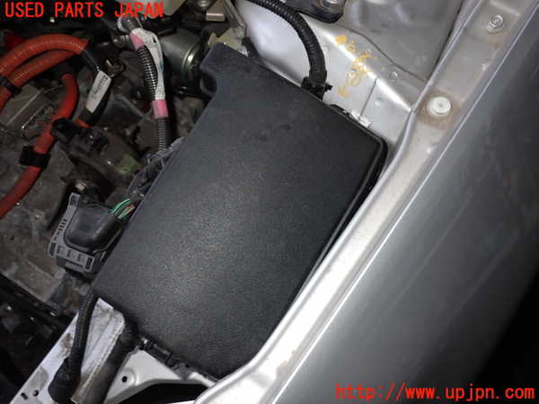 2UPJ-93436741]レクサス・CT200h(ZWA10)ヒューズボックス1 中古_m0001.jpg