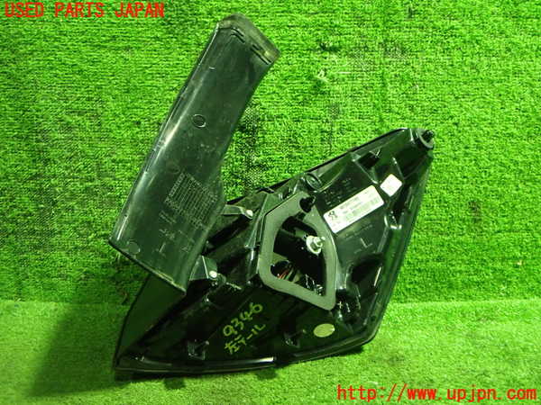 1UPJ-93461536]プジョー3008(P84AH01)左テールランプ 中古_m0004.jpg
