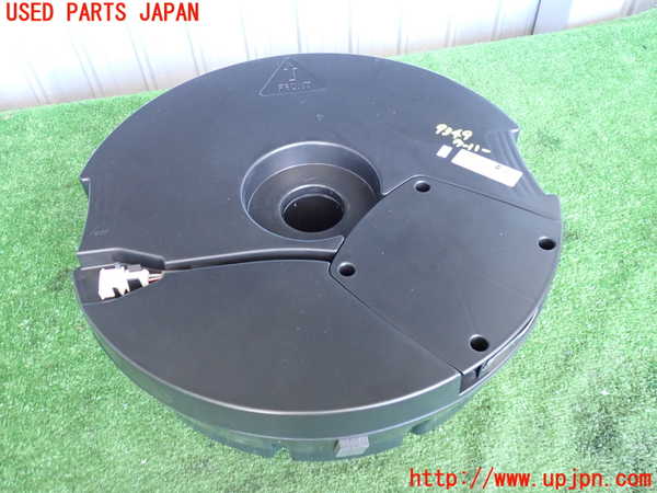 2UPJ-93496530]アウディ・Q5(8RCDNF)ウーハー 中古_m0001.jpg
