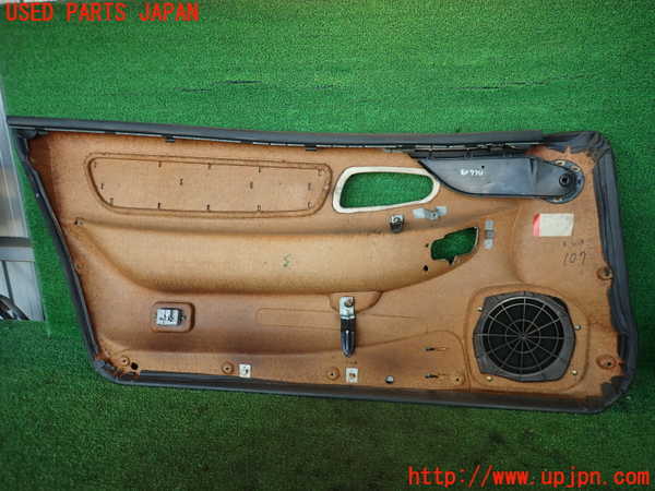 2UPJ-93511234]GTO(Z16A)右ドア内張り 中古 の商品画像｜自動車純正