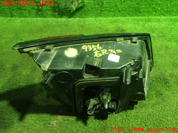 1UPJ-93561550]プジョー3008(P84AH01)右リアフィニッシャー 中古_m0004.jpg