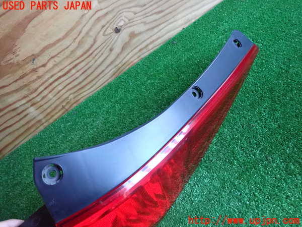 2UPJ-93601530]フェアレディZ(Z33)右テールランプ 中古_m0002.jpg