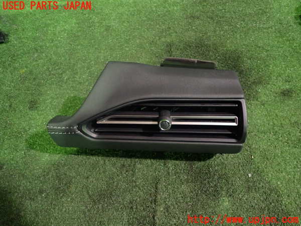 1UPJ-93737526]レヴォーグ(VN5)エアコン吹き出し口1 (右) 中古 の商品