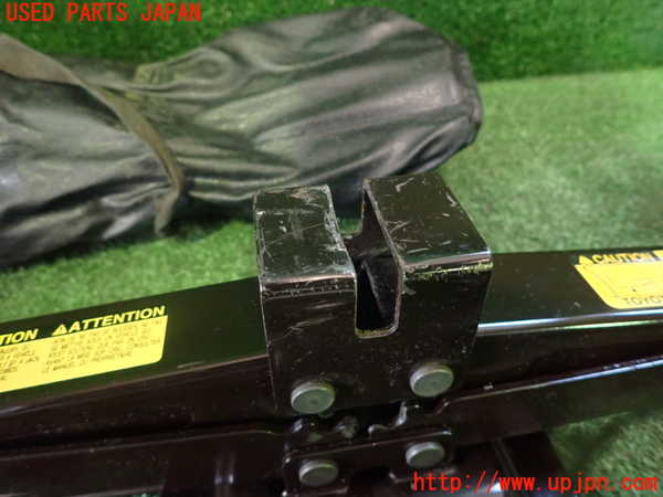 1UPJ-93987805]アルファードハイブリッド(ATH10W)車載工具 中古_m0003.jpg