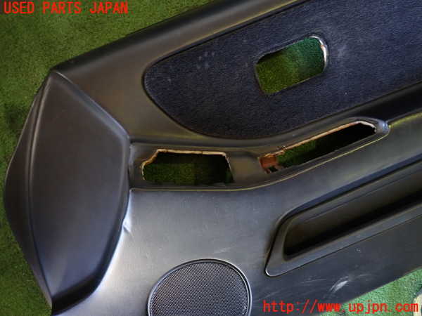 1UPJ-94291234]スカイライン GT-R(BCNR33 R33系)右ドア内張り 中古 の