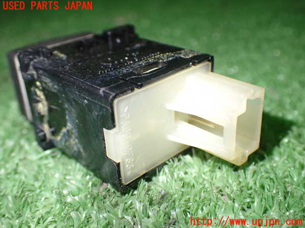 1UPJ-94476309]レヴォーグ(VM4)スイッチ4 (VSC OFF) 中古_m0003.jpg
