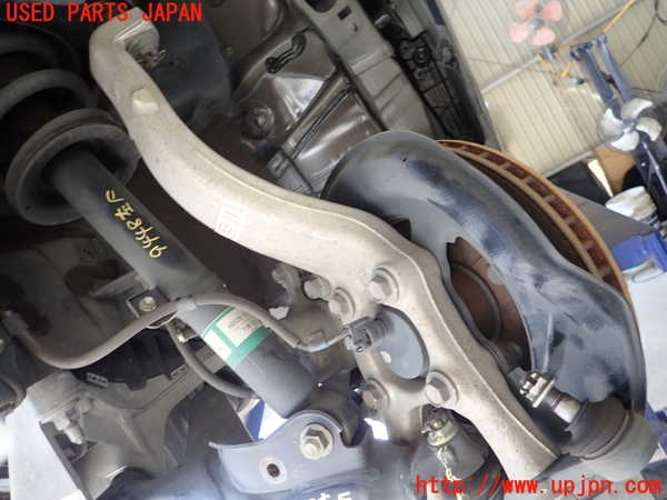 1UPJ-94484295]レクサス・IS300h(AVE30)左フロントナックルハブ 中古