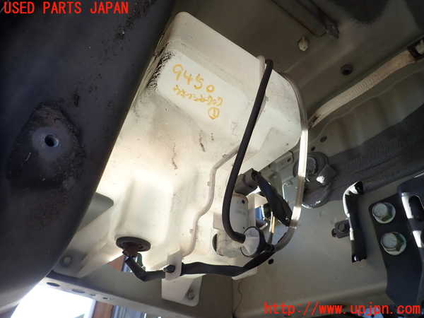 2UPJ-94506791]NV350 キャラバン バン(VR2E26)ウォッシャー