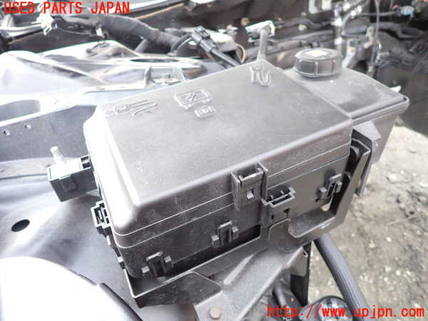 1UPJ-94576742]マセラティ・ギブリ(MG30B)ヒューズボックス2 (EG