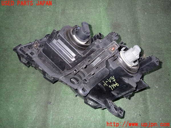 2UPJ-94661130]BMW 323i(AM25)右ヘッドライト ハロゲン 中古_m0002.jpg