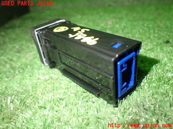 1UPJ-94856309]カローラ クロス ハイブリッド(ZVG11)スイッチ4 (シートヒーター) 中古_m0003.jpg