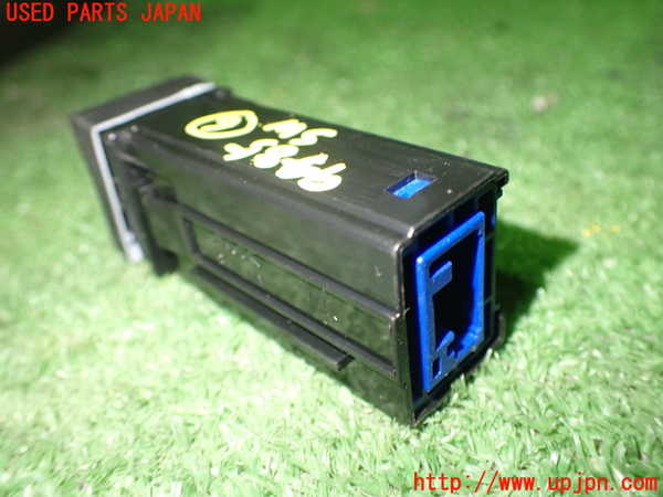 1UPJ-94856311]カローラ クロス ハイブリッド(ZVG11)スイッチ6 (シートヒーター) 中古_m0003.jpg