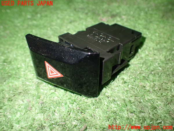 1UPJ-94856290]カローラ クロス ハイブリッド(ZVG11)ハザードスイッチ 中古_m0002.jpg