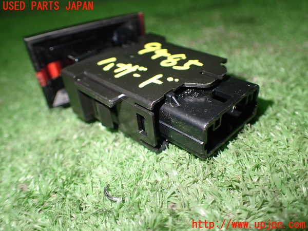 1UPJ-94856290]カローラ クロス ハイブリッド(ZVG11)ハザードスイッチ 中古_m0003.jpg